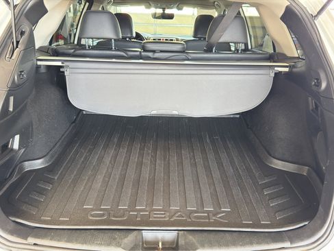 Used 2017 Subaru Outback 2.5i Limited AWD/4WD image 34