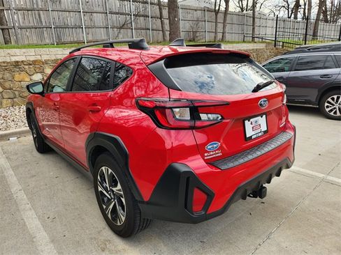 Used 2024 Subaru Crosstrek 2.0i Premium image 3
