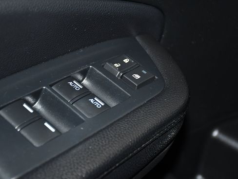 Used 2021 Honda Pilot EX-L image 35