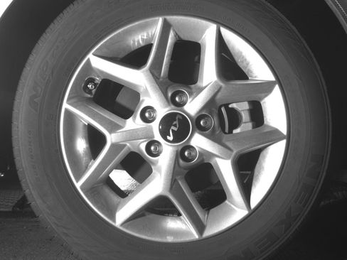 Used 2025 Kia Soul LX w/ LX Technology Package FWD image 13