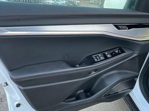 Used 2024 Jeep Wagoneer Launch Edition image 14