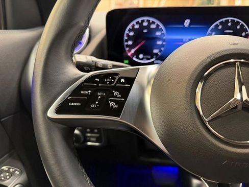 Certified 2025 Mercedes-Benz GLA 250 image 17