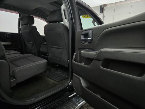 Used 2018 Chevrolet Silverado 1500 LT w/ All Star Edition image 29