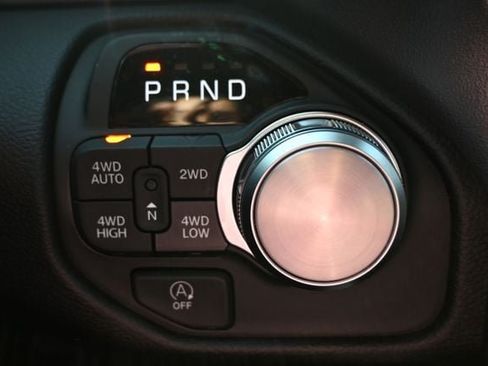 Used 2025 RAM 1500 Laramie w/ Sport Appearance Package AWD/4WD image 32