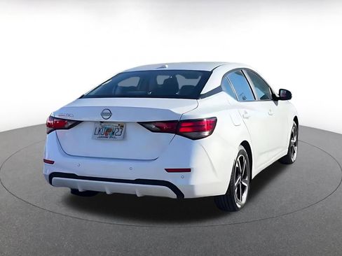 Used 2025 Nissan Sentra SV image 14