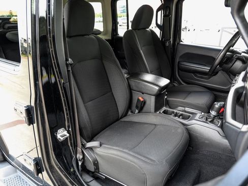 Used 2021 Jeep Wrangler Unlimited Sport image 46