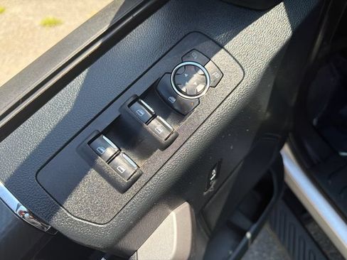 Used 2019 Ford F150 XLT w/ Equipment Group 302A Luxury AWD/4WD image 23