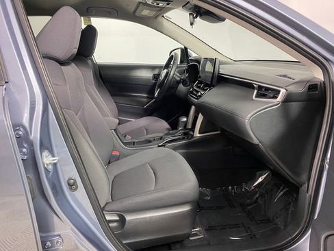 Certified 2024 Toyota Corolla Cross LE image 8