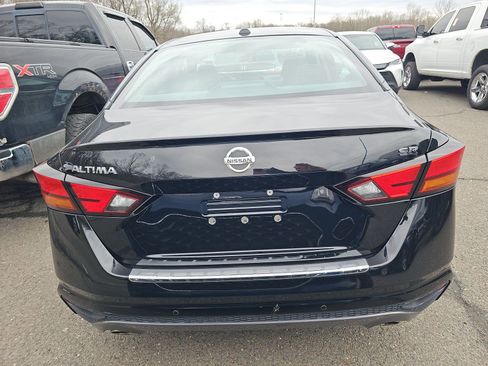 Used 2020 Nissan Altima 2.5 SR FWD image 4
