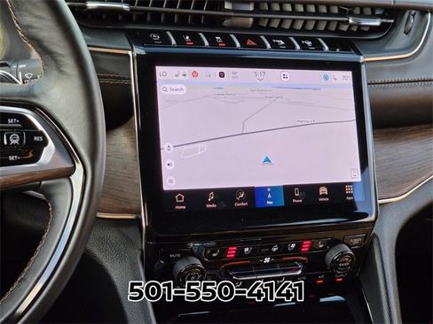 Used 2025 Jeep Grand Cherokee Summit w/ Obsidian Package image 23