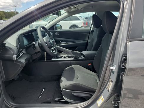 New 2025 Hyundai Elantra SE w/ Cargo Package image 22