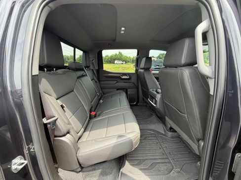 Used 2024 GMC Sierra 1500 Elevation w/ Elevation Premium Package AWD/4WD image 12