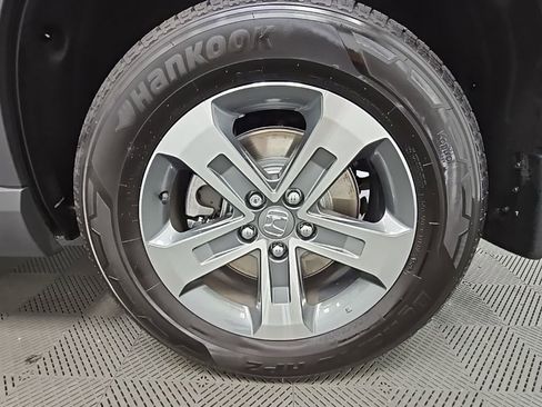 Used 2025 Honda Pilot EX-L image 42