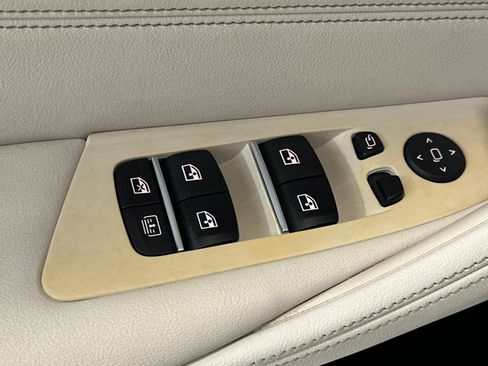 Certified 2023 BMW 530i w/ Executive Package image 13