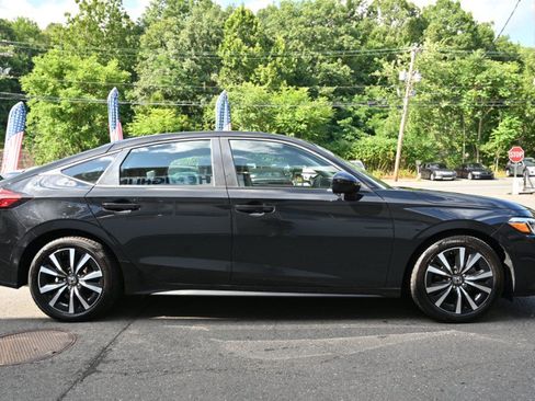 Used 2024 Honda Civic EX-L image 6