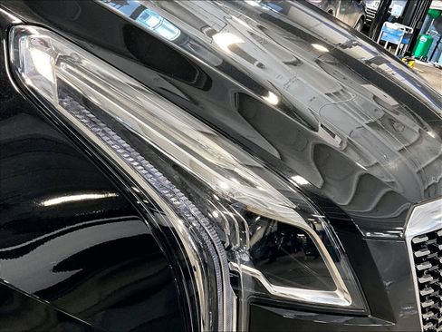 Used 2025 Cadillac XT5 Premium Luxury image 34