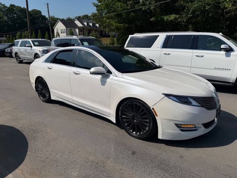 Used 2016 Lincoln MKZ AWD w/ Equipment Group 300A Reserve image 3