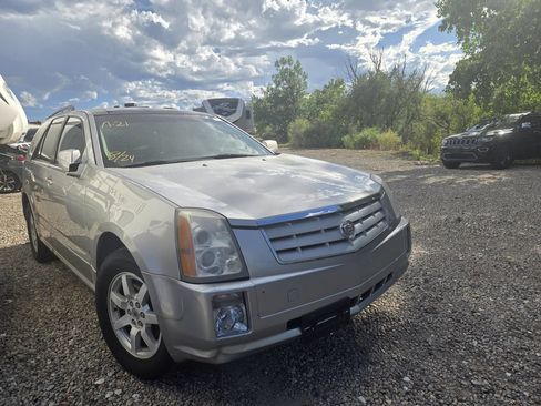 Used 2008 Cadillac SRX RWD image 3