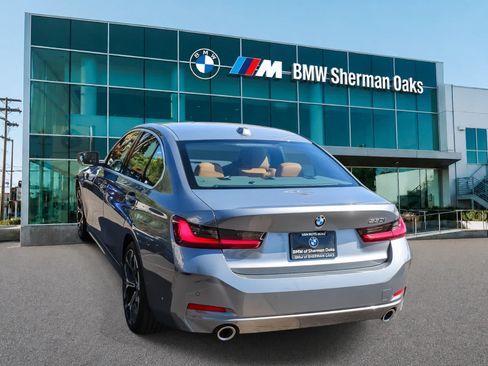 Used 2026 BMW 330i Sedan w/ Convenience Package RWD image 6