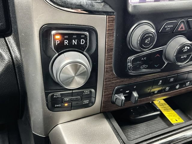 Used 2019 RAM 1500 Laramie w/ Convenience Group AWD/4WD image 17