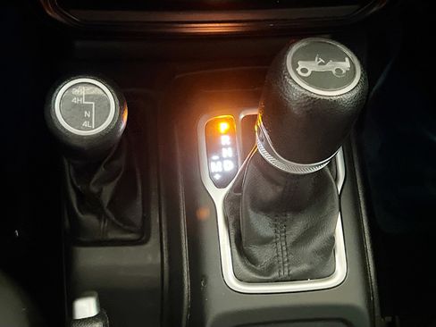 Used 2020 Jeep Wrangler Unlimited Sport AWD/4WD image 11
