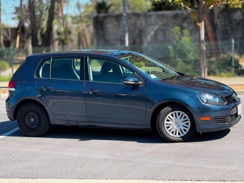 Used 2013 Volkswagen Golf 4-Door FWD image 4