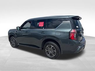 Certified 2025 Nissan Armada SL w/ Captain's Chari Seat Package AWD/4WD video 4
