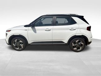 New 2026 Hyundai Venue SEL FWD video 2