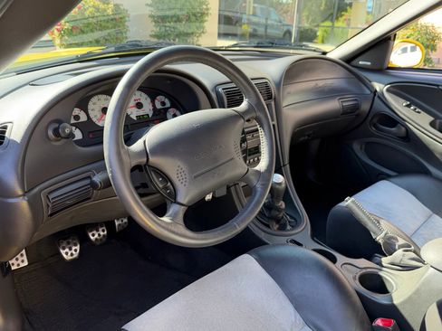 Used 2003 Ford Mustang Cobra image 12