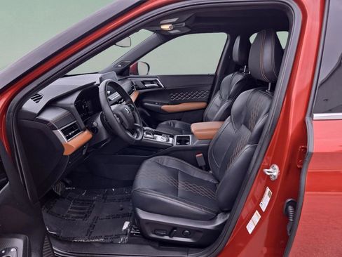 Used 2023 Mitsubishi Outlander SEL image 10