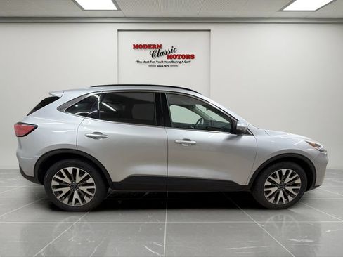 Used 2020 Ford Escape Titanium AWD/4WD image 6