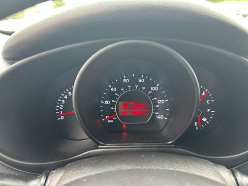 Used 2015 Kia Soul FWD image 9