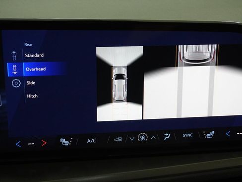 New 2026 Chevrolet Traverse LT w/ Driver Confidence Package image 28