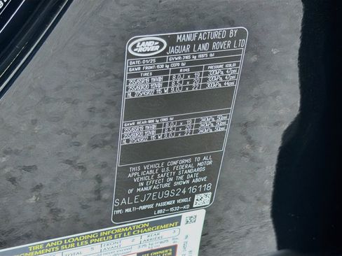 Used 2025 Land Rover Defender 110 S AWD/4WD image 44