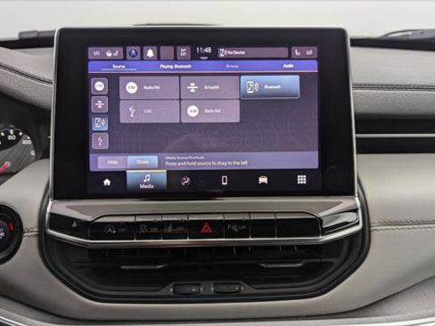 Used 2024 Jeep Compass Limited image 29