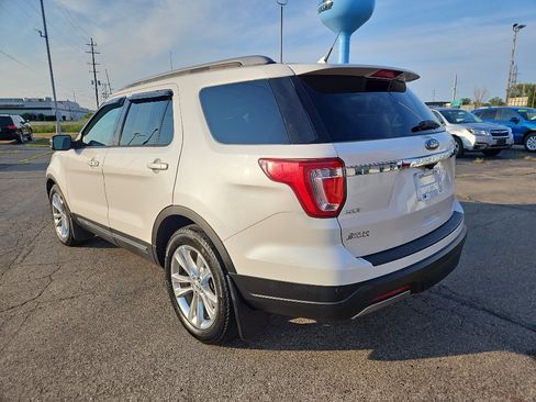 Used 2019 Ford Explorer XLT w/ XLT Desert Copper Package AWD/4WD image 2