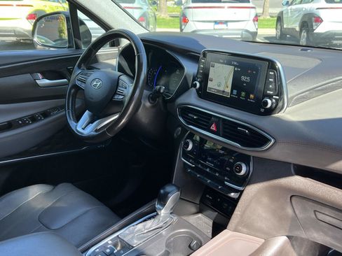 Used 2019 Hyundai Santa Fe FWD image 16