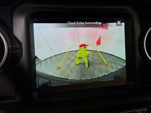 Used 2022 Jeep Wrangler Unlimited Sahara w/ Cold Weather Group image 6