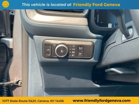 Used 2025 Ford Maverick Lobo AWD/4WD image 13