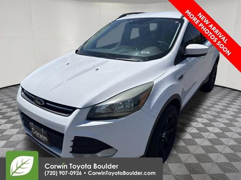 Used 2015 Ford Escape SE w/ Equipment Group 201A AWD/4WD image 3