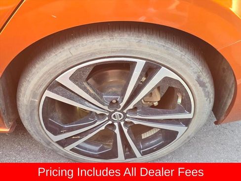Used 2023 Nissan Sentra SR w/ SR Premium Package FWD image 6