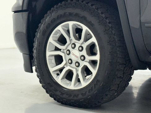 Used 2018 GMC Sierra 1500 SLT w/ All Terrain Package AWD/4WD image 99