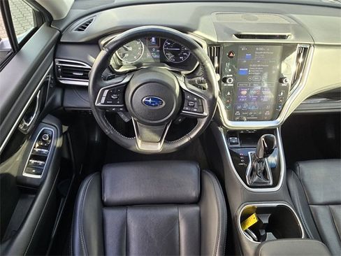 Used 2021 Subaru Outback Limited image 17