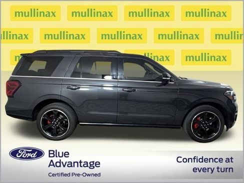 Certified 2023 Ford Expedition Limited image 2