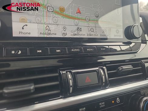 Used 2024 Nissan Pathfinder SL w/ SL Premium Package image 39