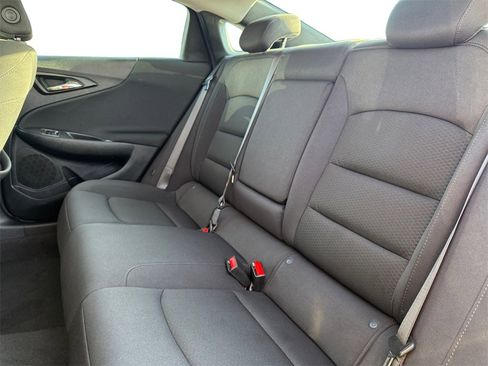 Used 2024 Chevrolet Malibu LT image 14