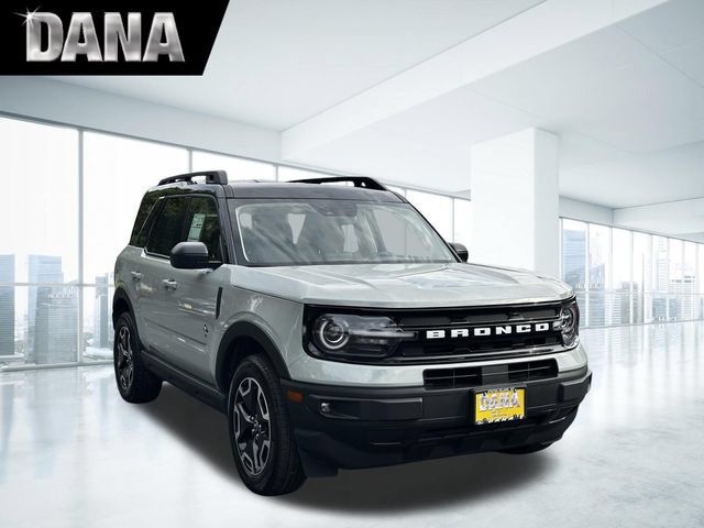 Certified 2024 Ford Bronco Sport Outer Banks w/ Tech Package AWD/4WD image 1