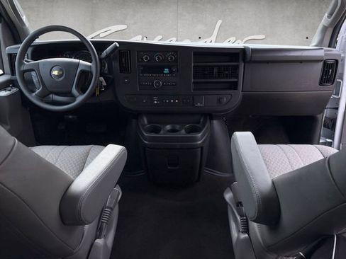 Certified 2025 Chevrolet Express 3500 LT w/ LT Preferred Equipment Group RWD image 25