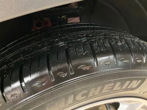 Certified 2023 GMC Terrain SLT w/ LPO, Floor Liner Package image 12