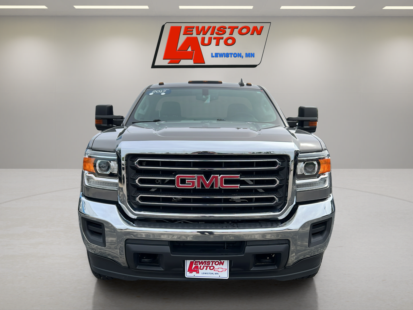 Certified 2017 GMC Sierra 3500 4x4 Regular Cab w/ Sierra Convenience Package image 9